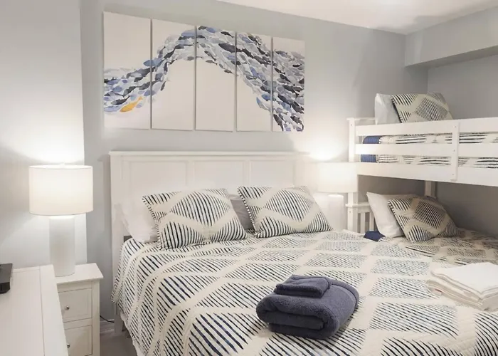 Apartment 412 Harbour Place